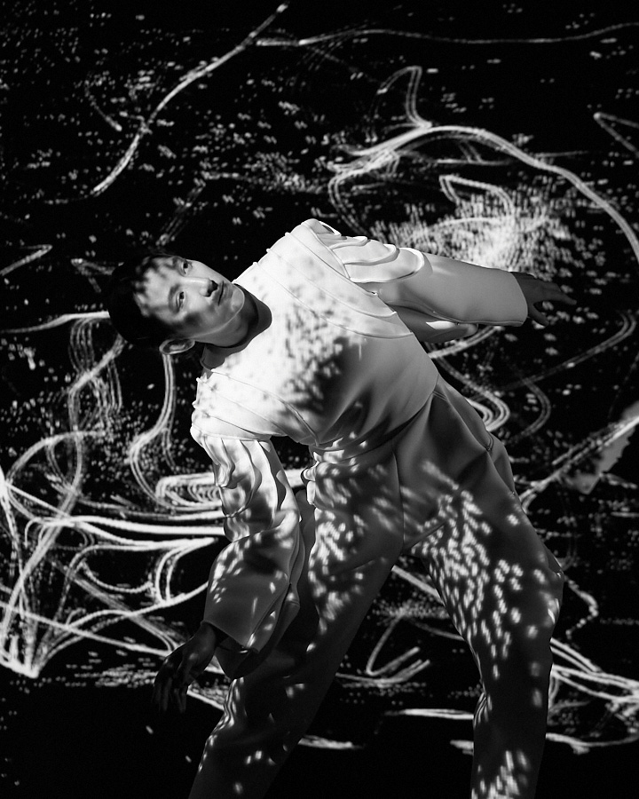 Dualities Magali2 bw